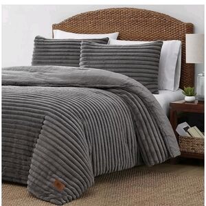 Frye Channel Luxe Gray Faux Fur Queen Comforter
